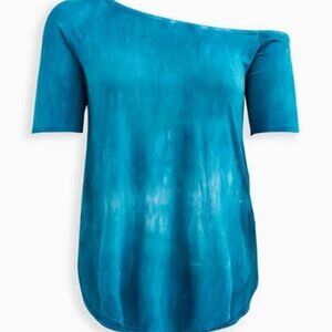 Torrid size 4 Favorite Tunic Off-Shoulder Super Soft Short Sleeve Tunic